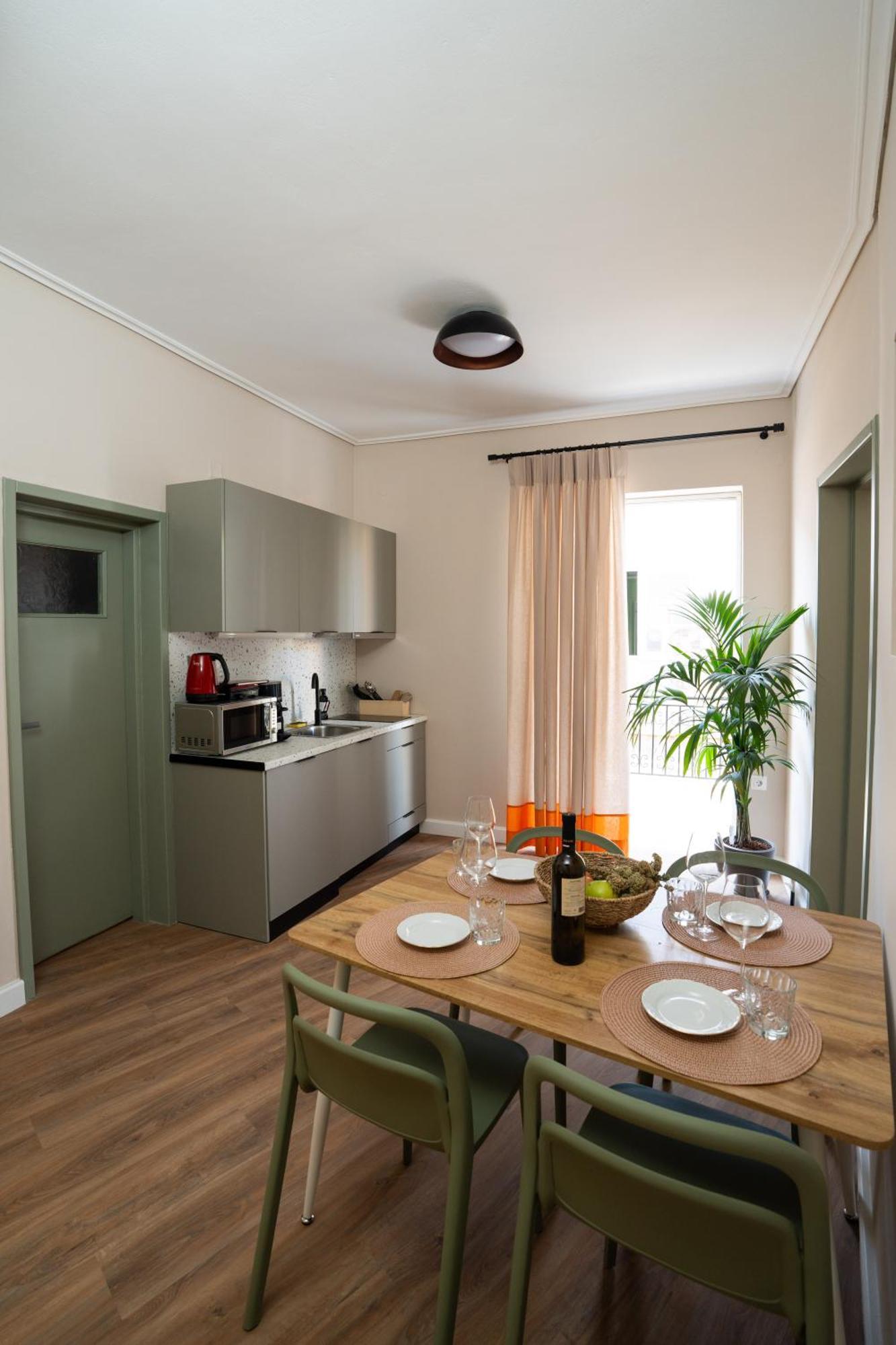 Nyx Guesthouse Tripoli Bagian luar foto