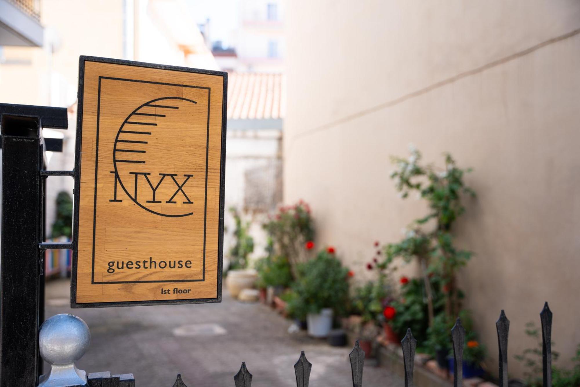 Nyx Guesthouse Tripoli Bagian luar foto